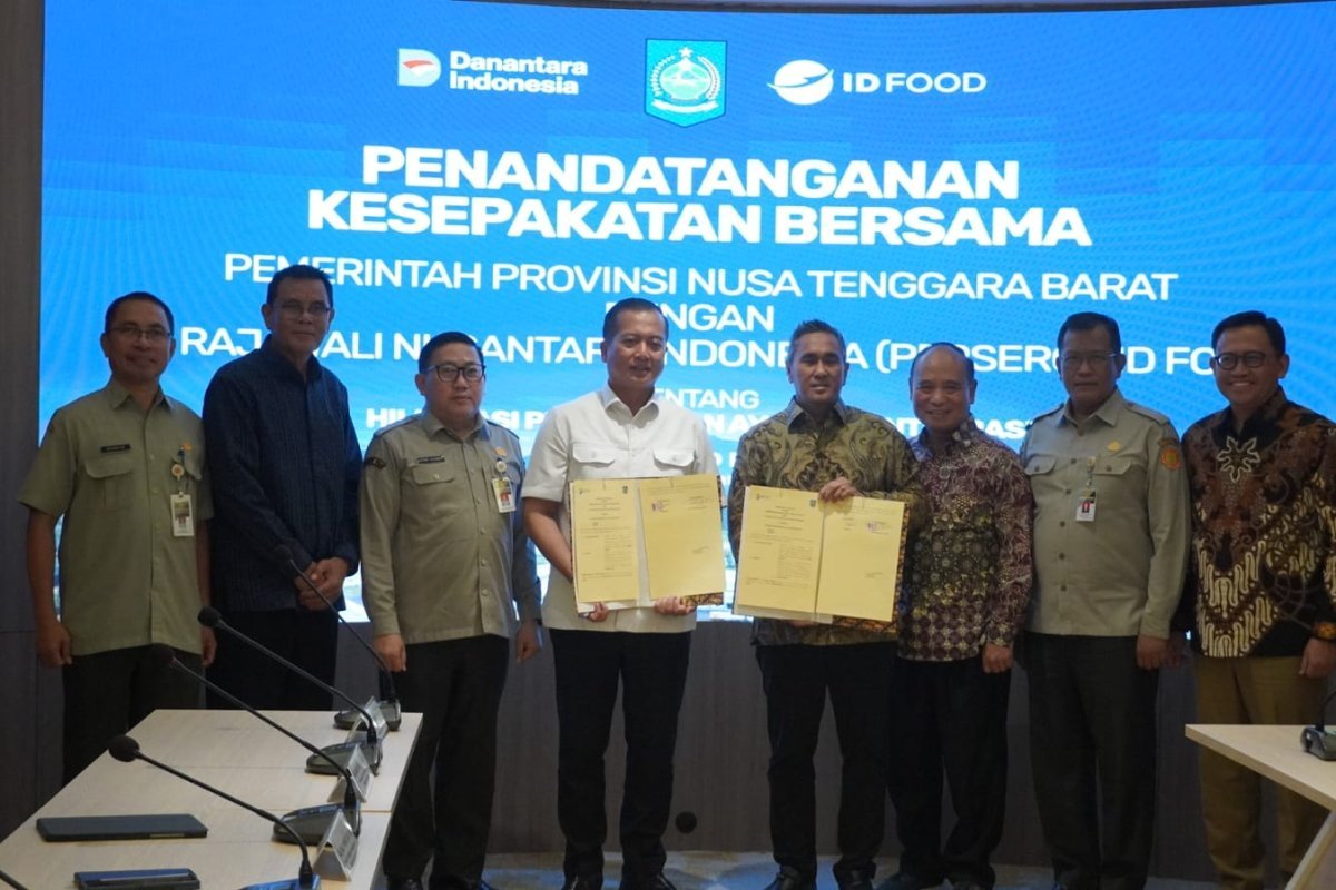 NTB Government and ID FOOD Sign MoU for Integrated Poultry Industry Development
